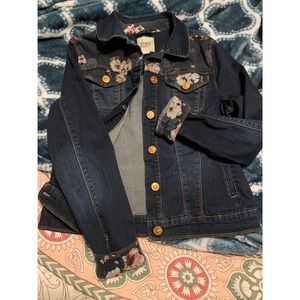 Cute denim jacket with floral detail!